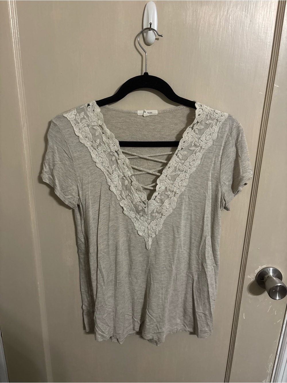 Maurices Light Gray Short Sleeve Tee with Cream Lace V-Neck